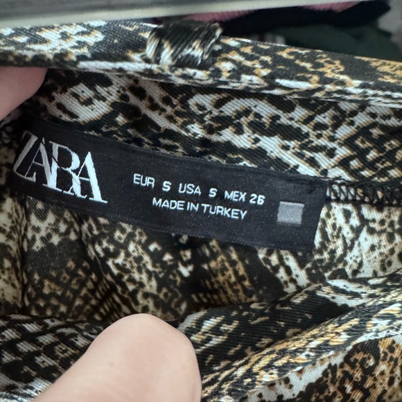 Silky Zara Printed Skirt - Picture 2 of 3